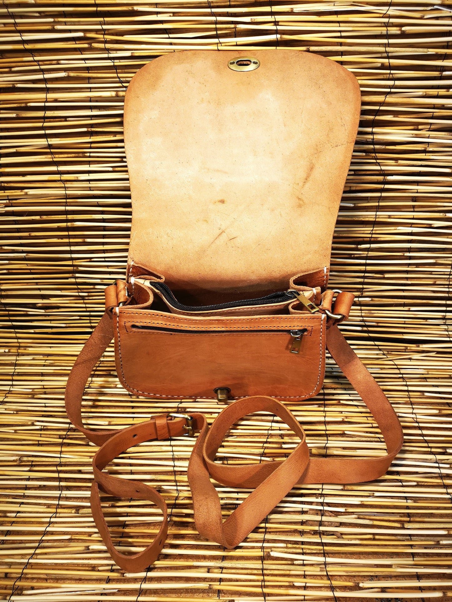 Sac à main double soufflet poche intermédiaire